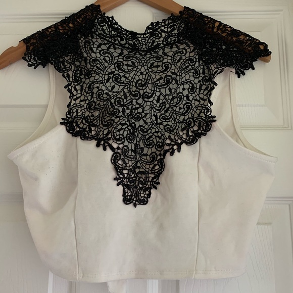 Crop Top - Picture 1 of 3